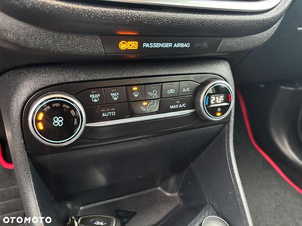 Ford Fiesta 1.0 EcoBoost S&S ST-LINE - 28