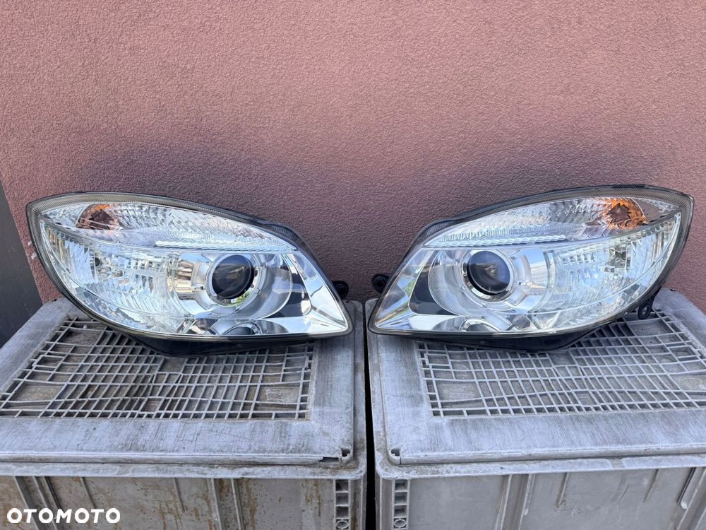 Lampa przednia SKODA FABIA II ROOMSTER SOCZEWKI KOMPLET EUROPA ORYGINALNE - 1