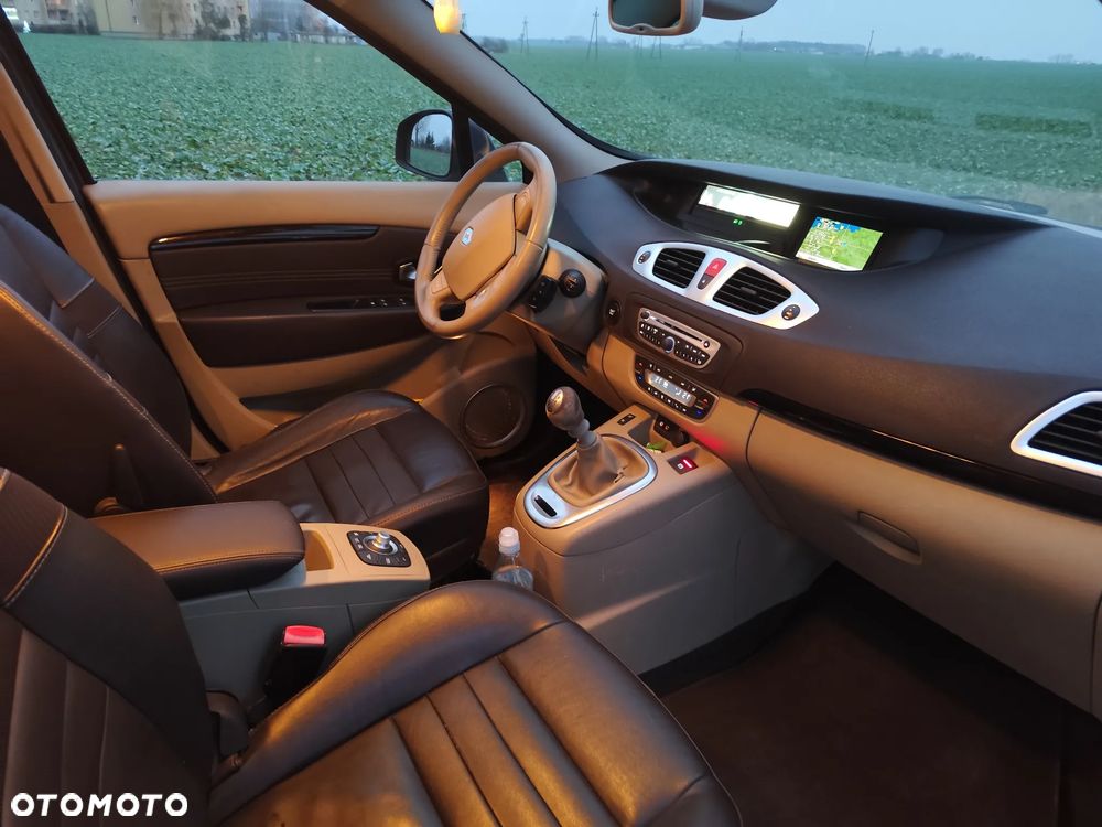 Renault Grand Scenic TCe 130 Bose Edition - 13