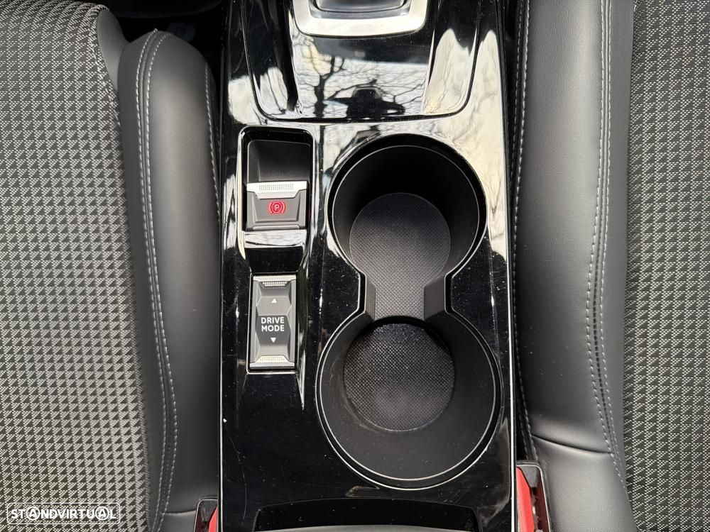 Peugeot e-208 50 kWh GT Pack - 28