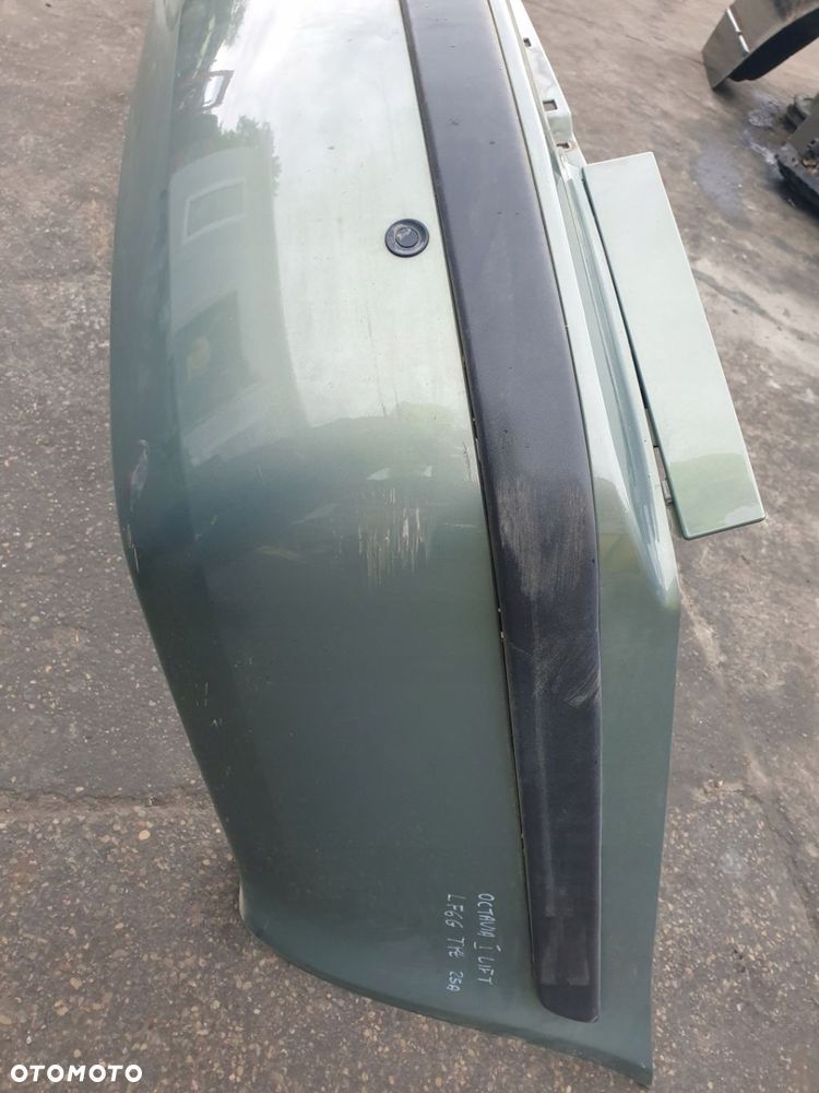 ZDERZAK TYLNY TYŁ SKODA OCTAVIA I LIFT HB KOD LAKIERU LF6G - 5