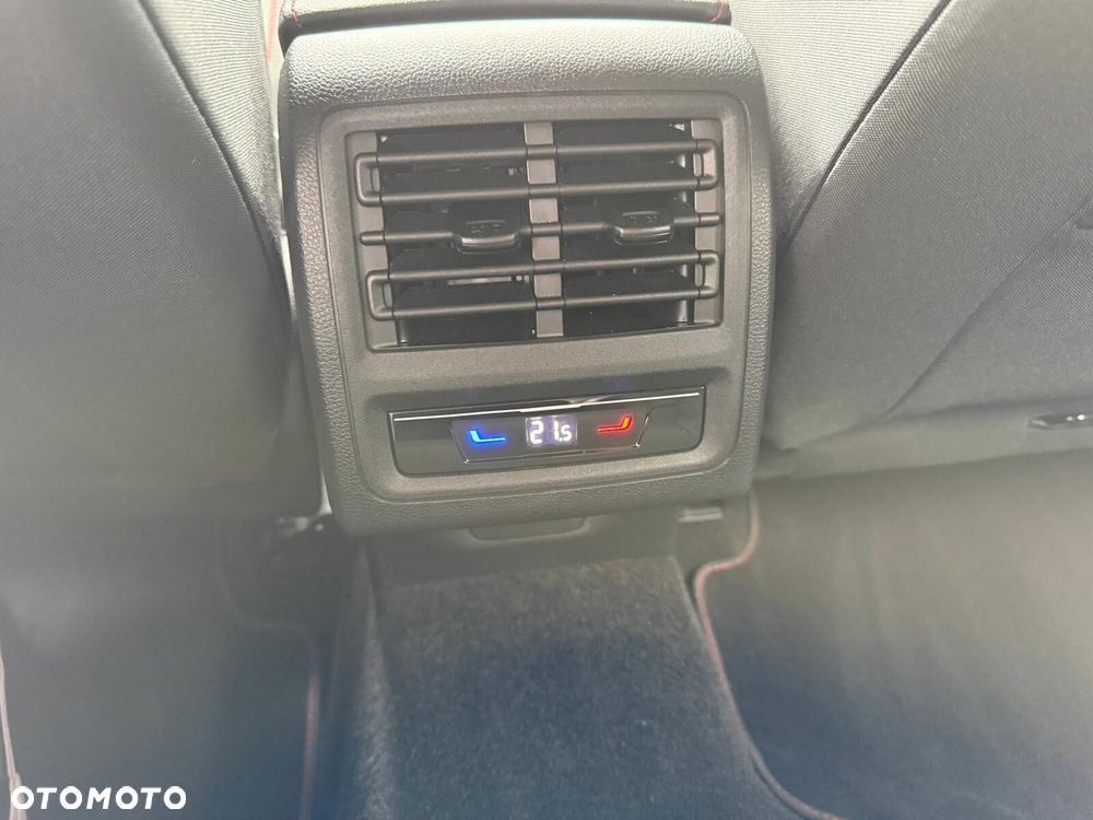 Volkswagen Golf 2.0 TSI GTI DSG - 34