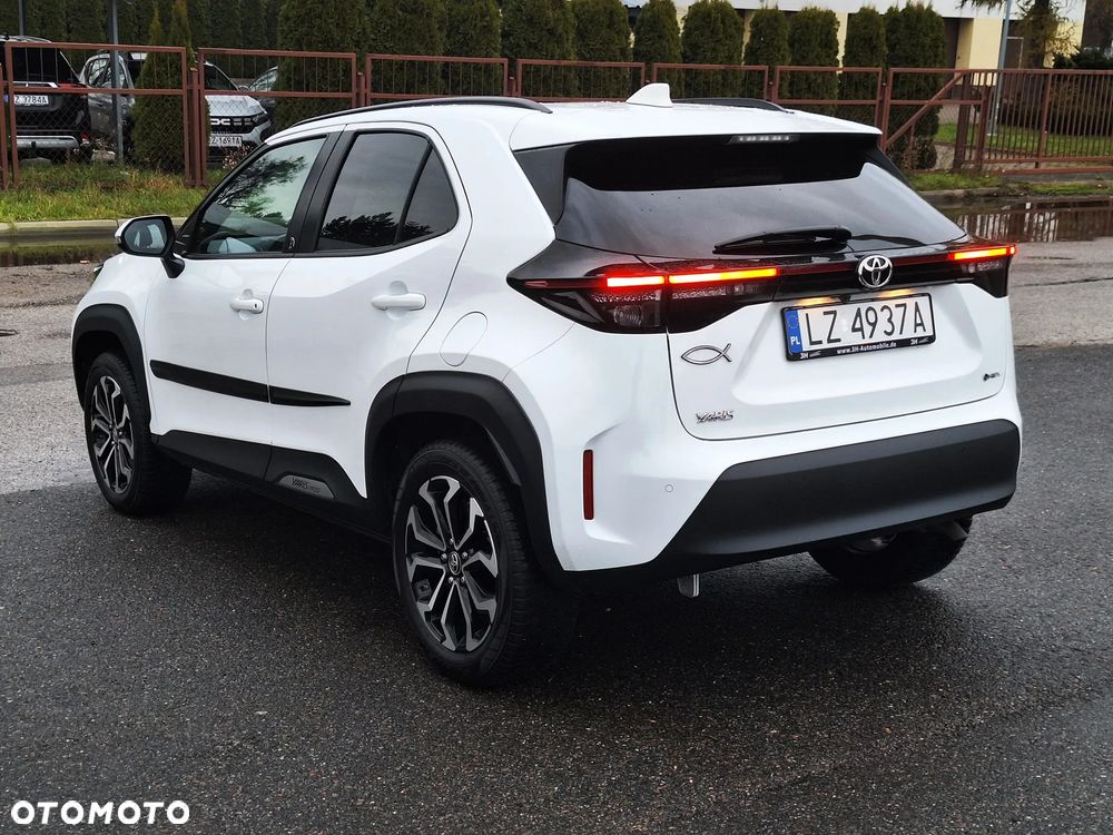 Toyota Yaris Cross 130 1.5 VVT-i Team Deutschland - 15