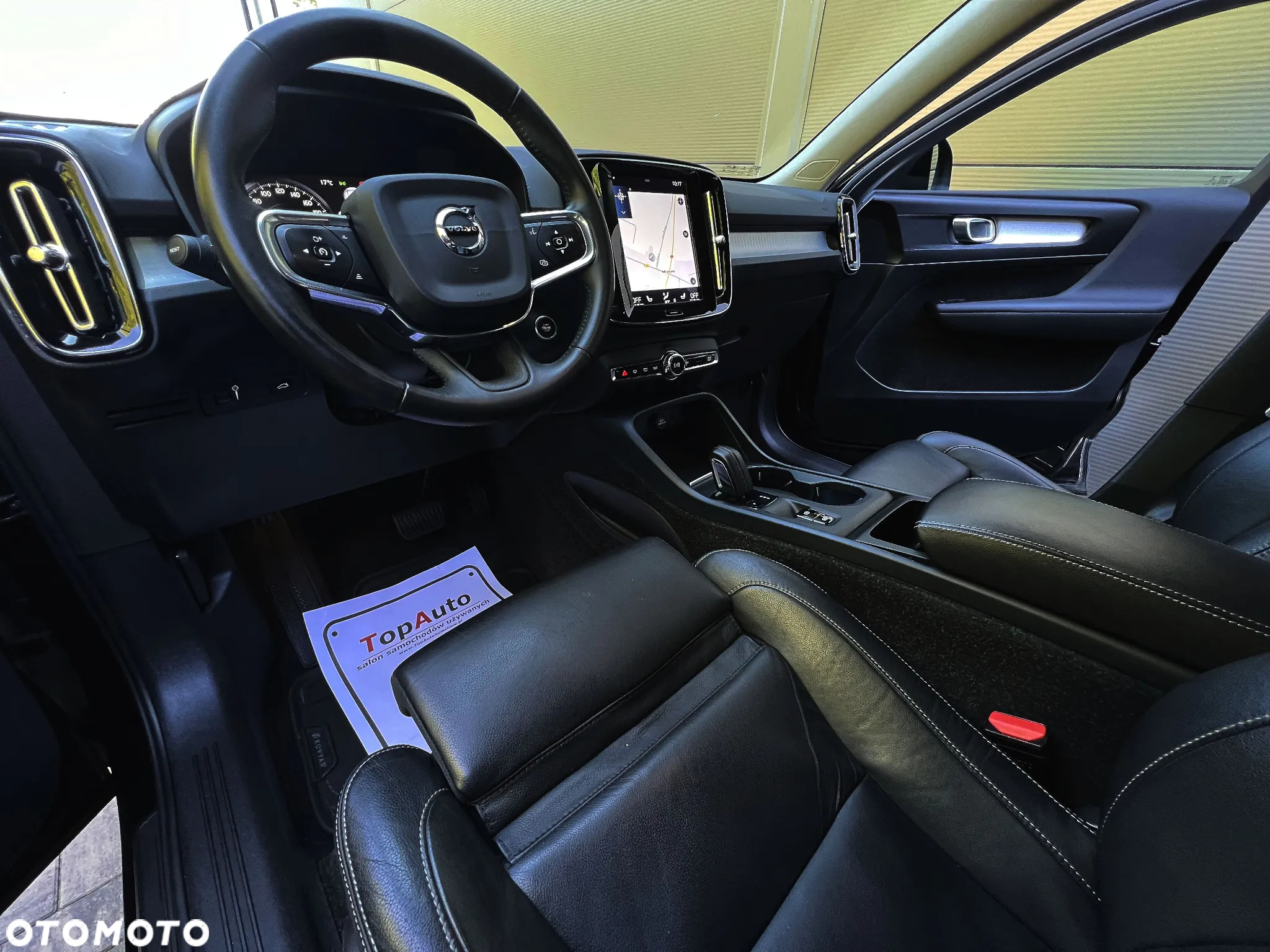 Volvo XC 40 D4 AWD Geartronic Momentum - 19