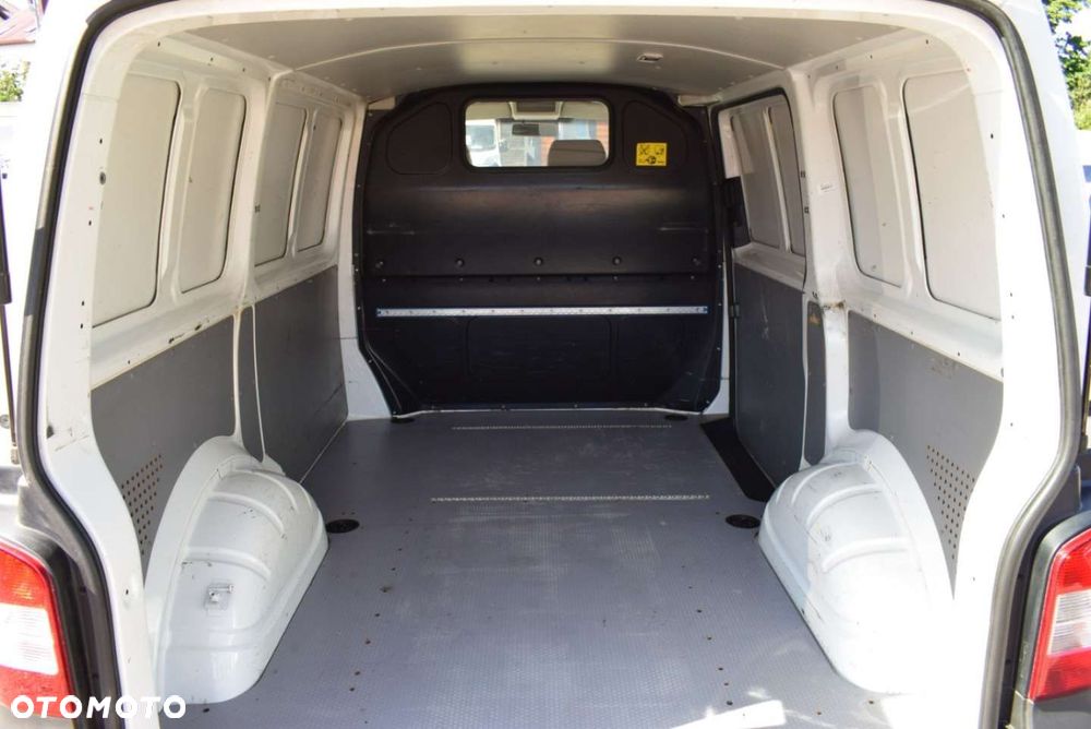 Volkswagen Transporter T5 - 13