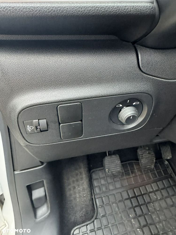 Citroën C3 1.2 PureTech Plus - 19