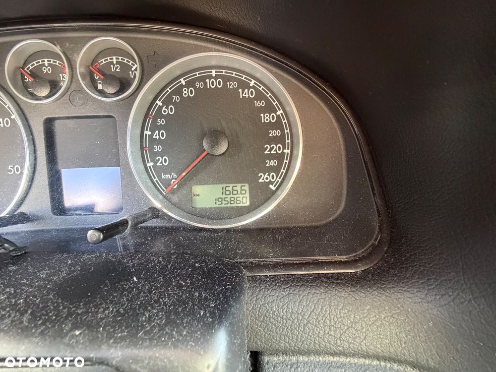 Volkswagen Passat 1.9 TDI Basis - 9