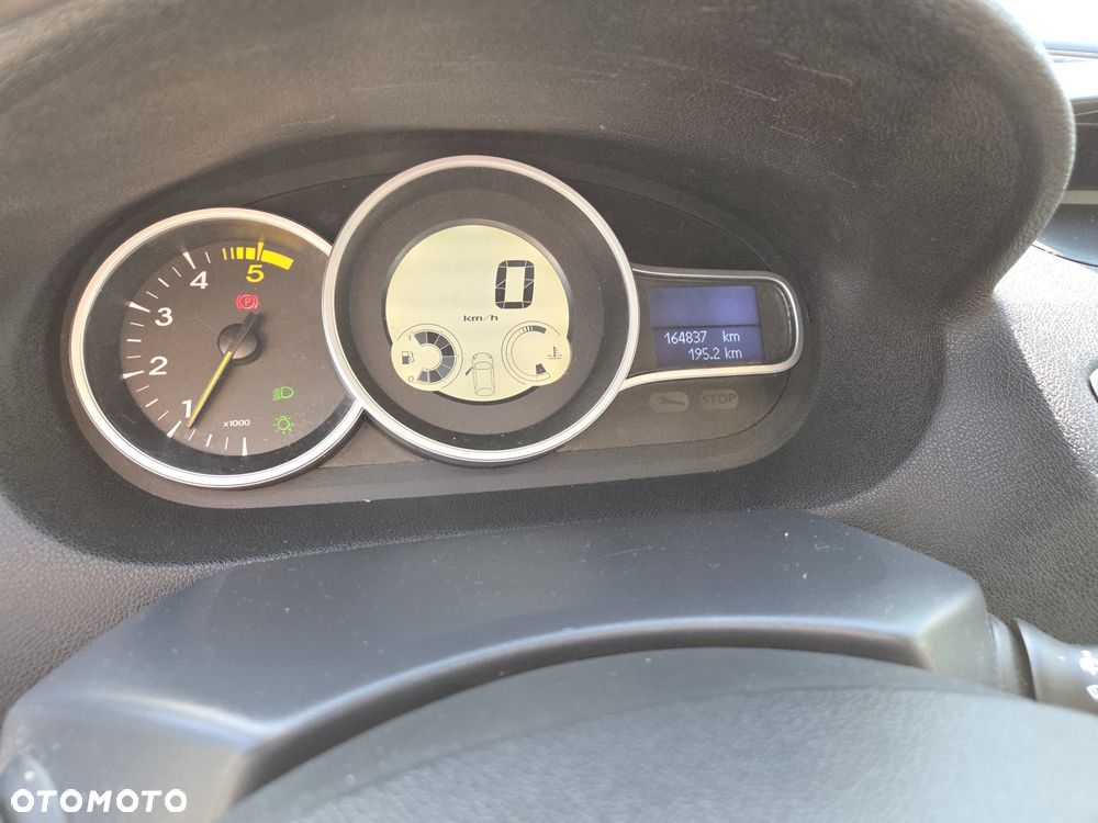 Renault Megane 1.5 dCi Confort Authentique - 11