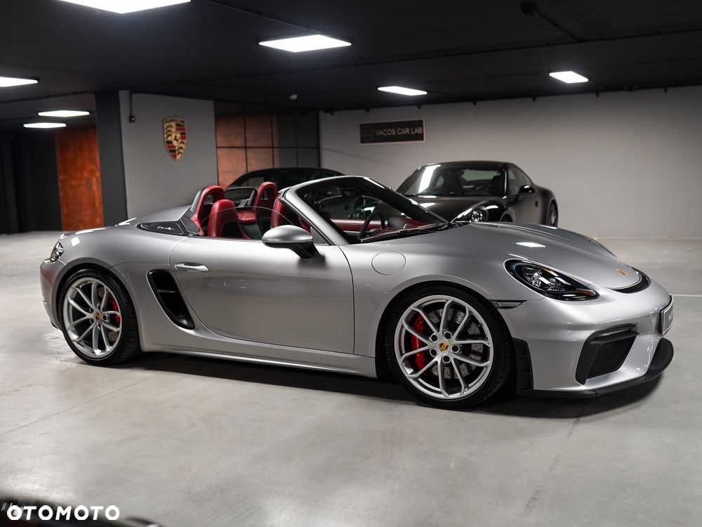 Porsche 718 Boxster Spyder - 12