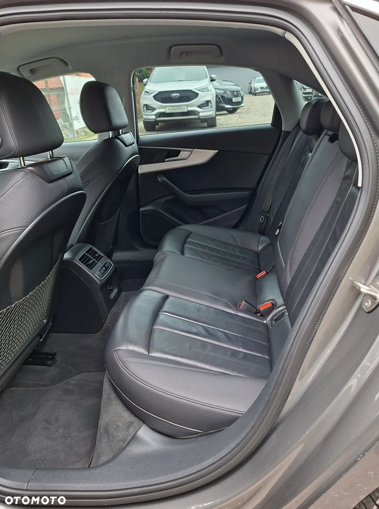 Audi A4 Limousine - 10