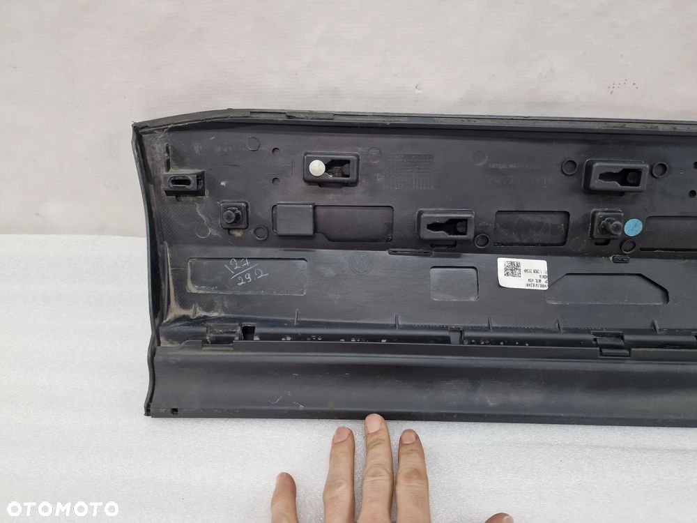 VW TOUAREG III 3 760 R-LINE 17- LEWA LISTWA DRZWI TYLNA TYLNIA TYŁ , NR 760854949D , GRAFITOWY METALIK / SZARY , NR AUKCJI LD2 - 9