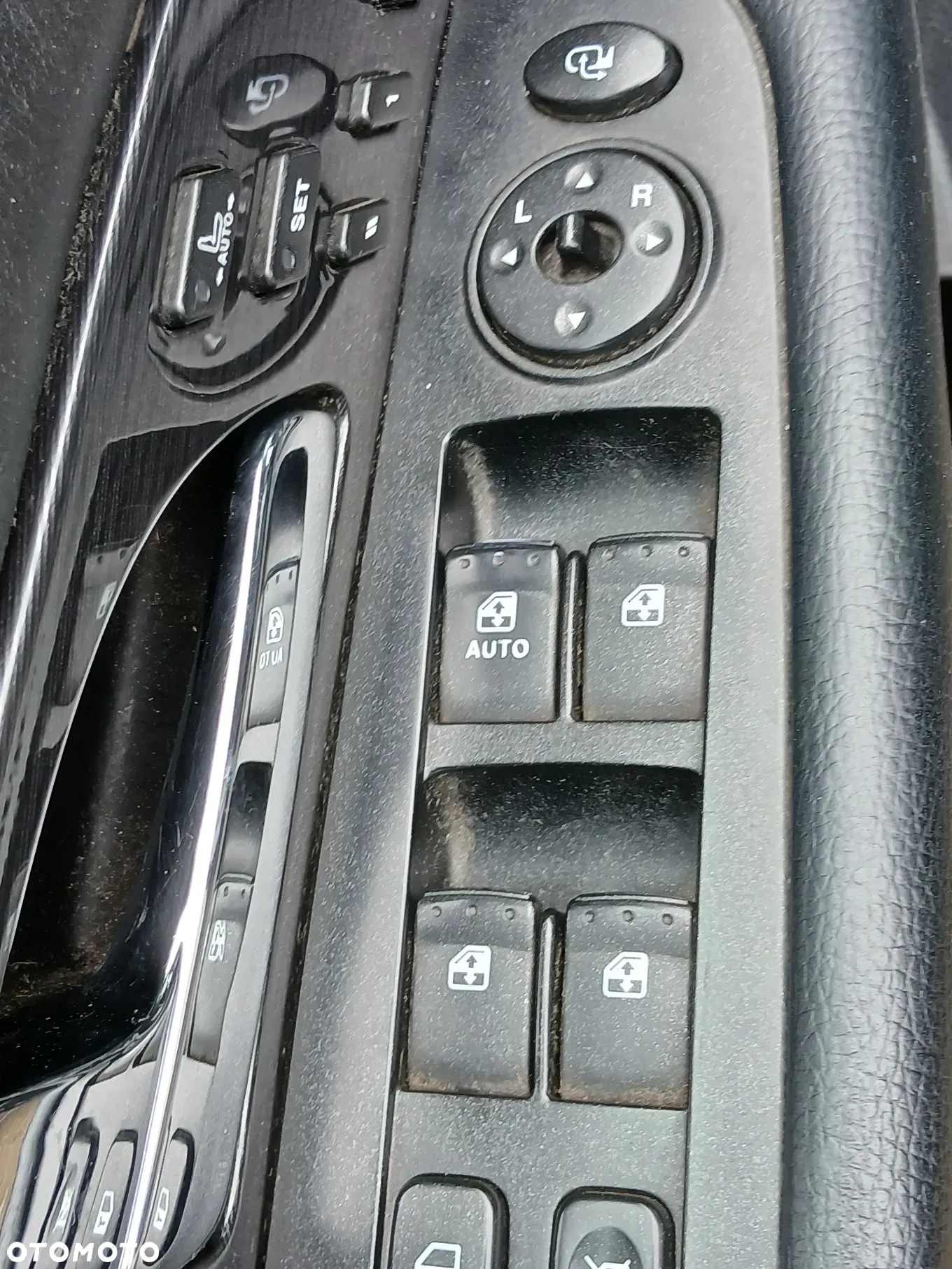 SsangYong/KGM Rexton - 12