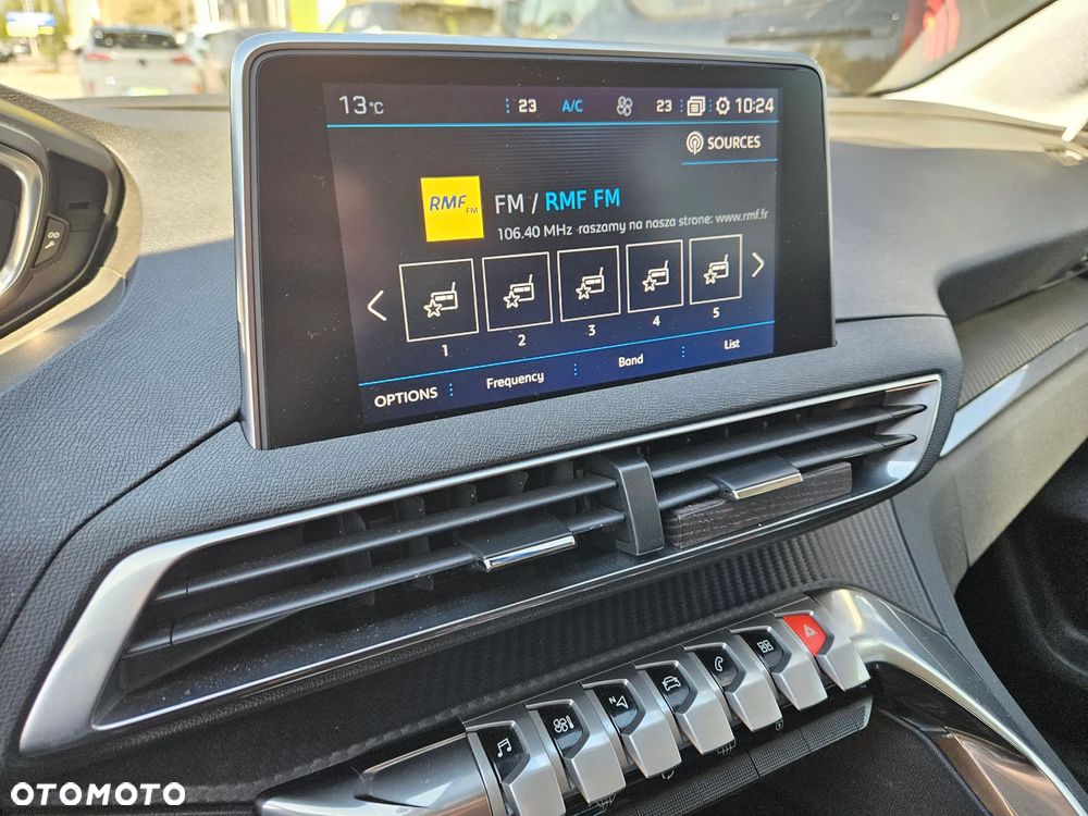 Peugeot 3008 1.5 BlueHDi Allure S&S EAT8 - 17