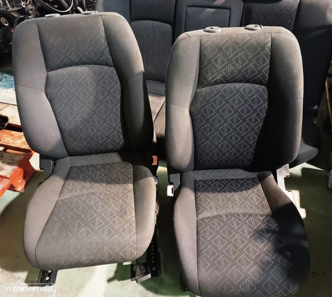CONJUNTO / JOGO DE BANCOS MERCEDES C220 W203 - 1