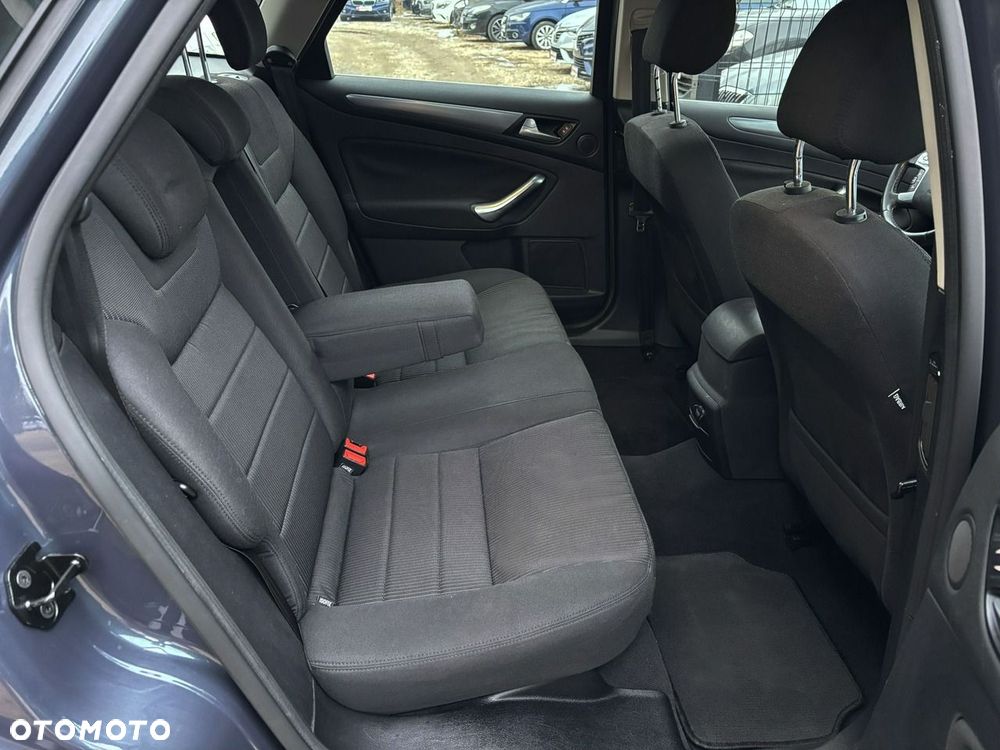 Ford Mondeo - 24