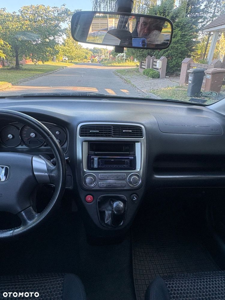 Honda Stream 2.0i ES - 18