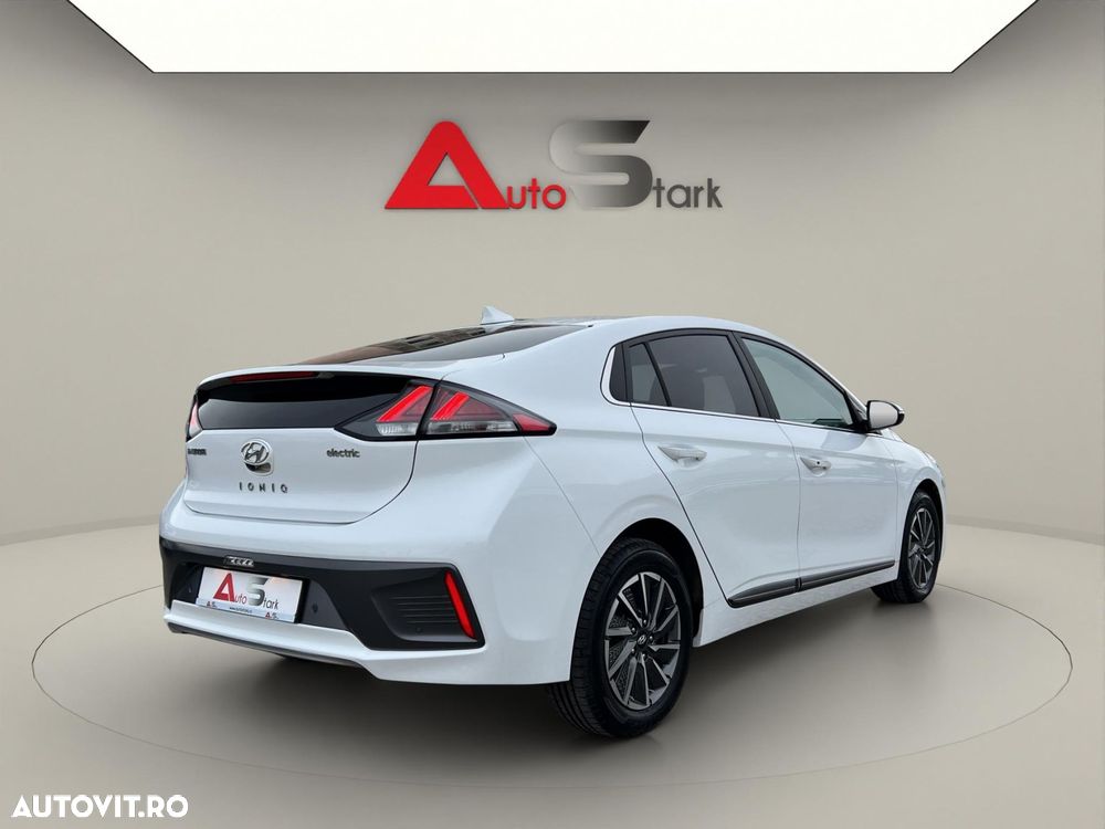 Hyundai IONIQ Trend - 12