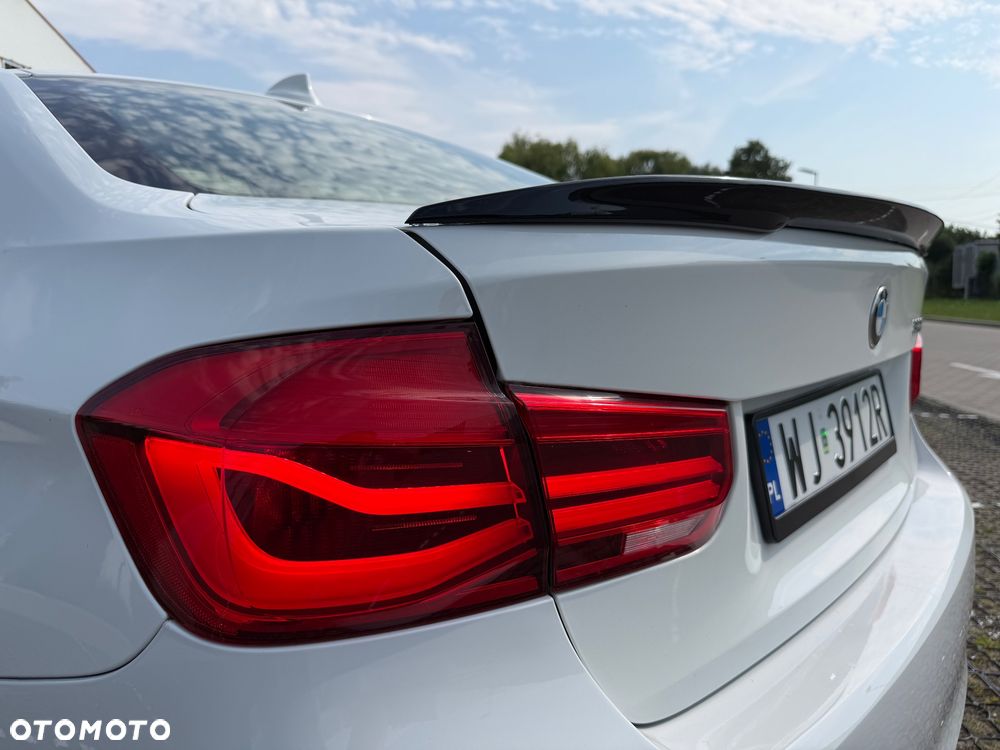 BMW Seria 3 328i Sport-Aut Sport Line - 14