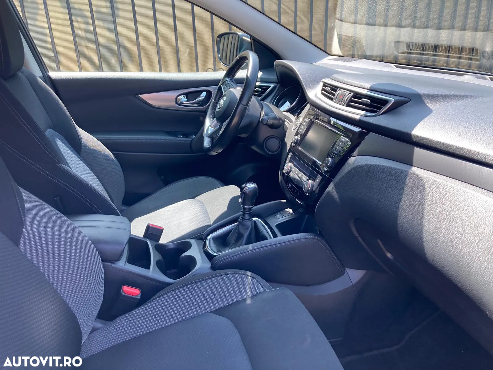 Nissan Qashqai 1.7D 150CP 2WD N-Connecta - 6