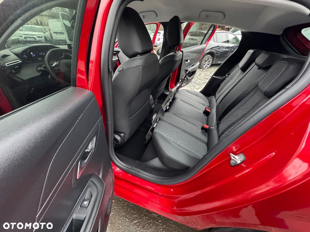 Peugeot 208 1.2 mHEV Allure - 12