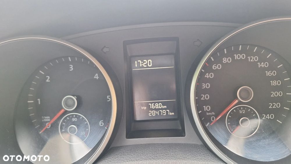 Volkswagen Golf 1.6 TDI Comfortline - 6
