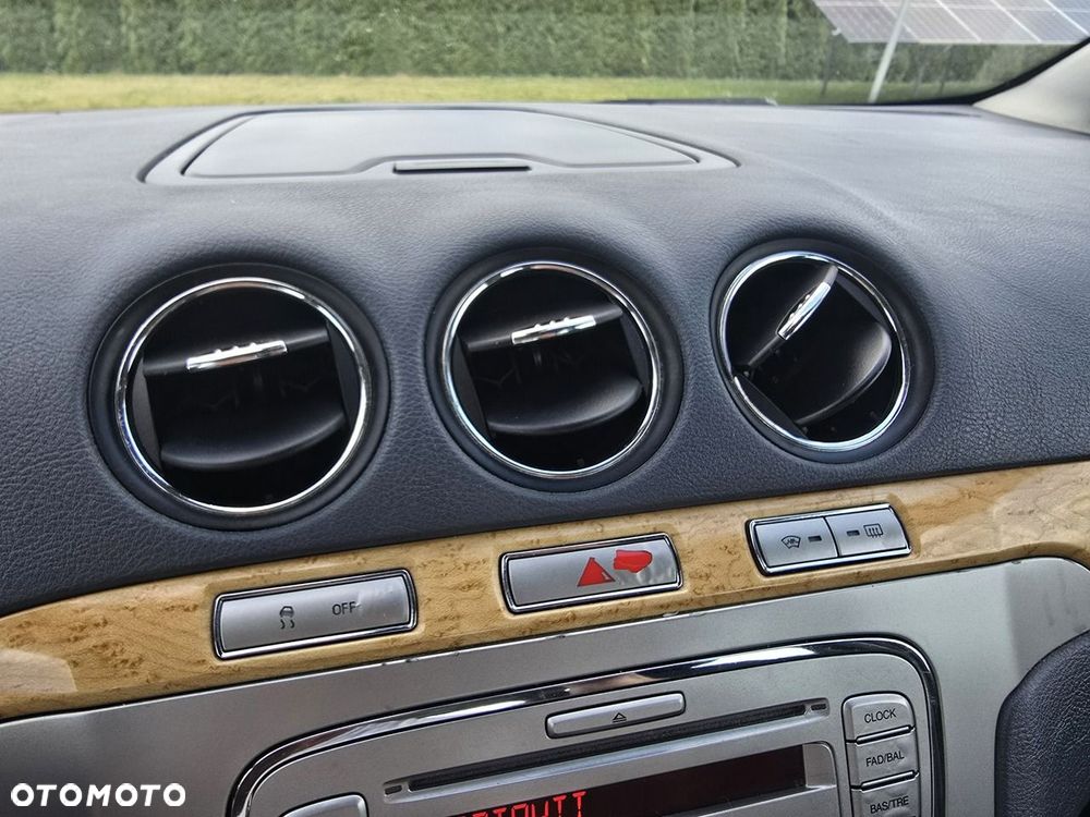 Ford Galaxy - 29