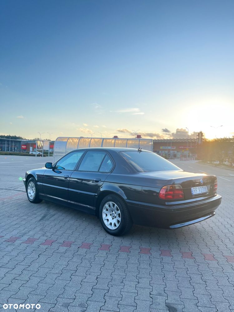 BMW Seria 7 730d - 6
