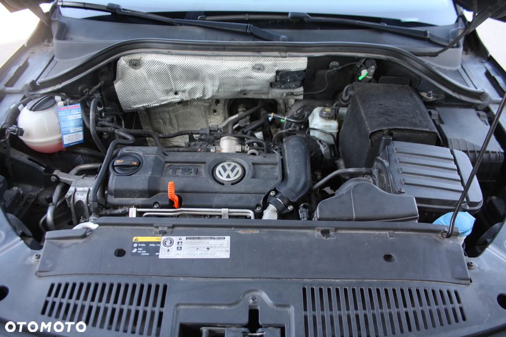 Volkswagen Tiguan 1.4 TSI BlueMotion Technology Exclusive - 28