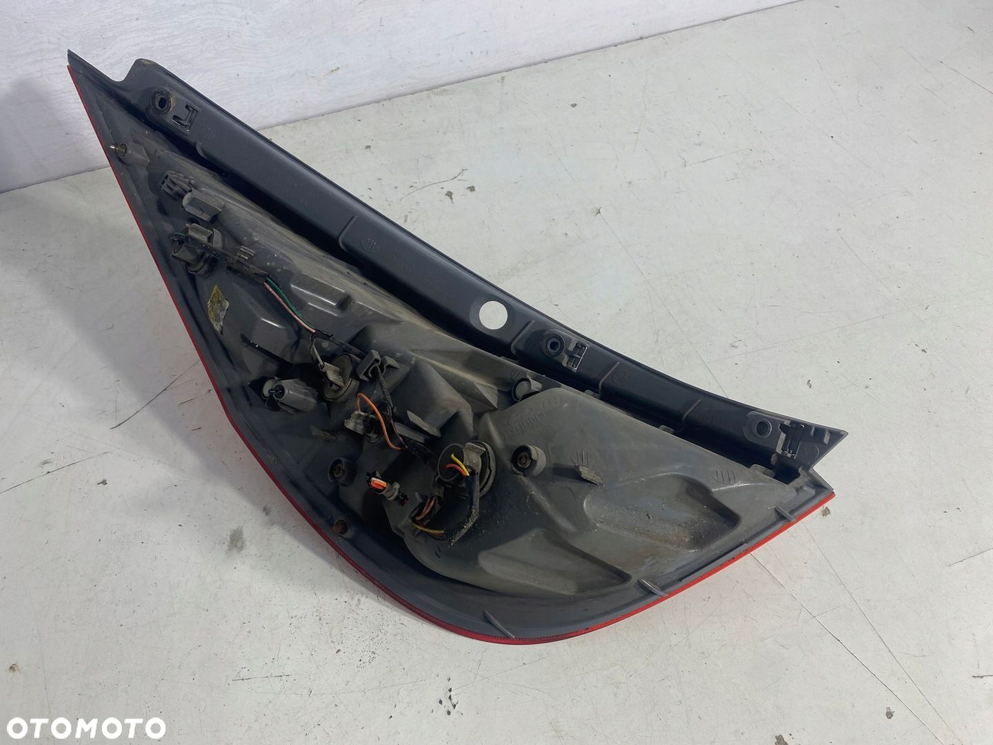 LAMPA PRAWY TYŁ PRAWA TYLNIA HYUNDAI I30 I HB - 10
