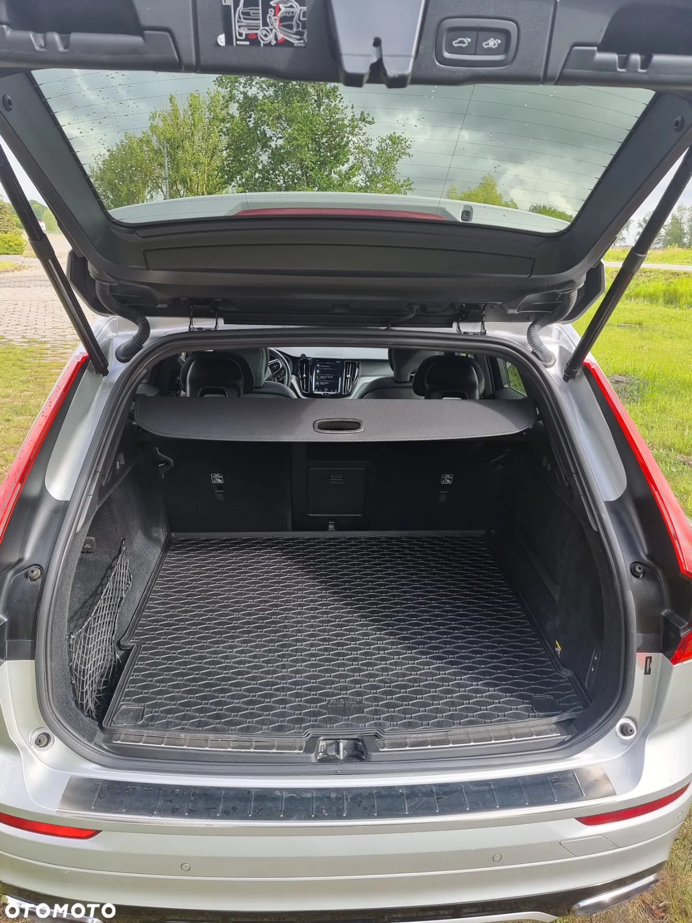 Volvo XC 60 T5 AWD R-Design - 13