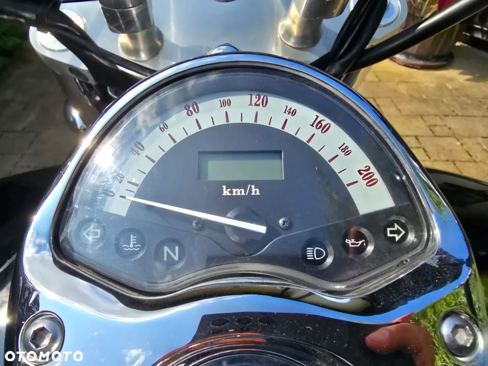 Honda VTX - 32