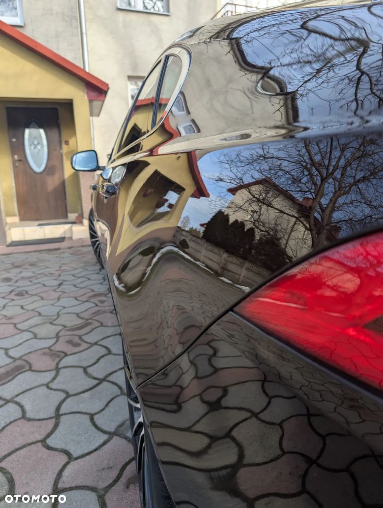 Jaguar XF 20d Prestige - 17