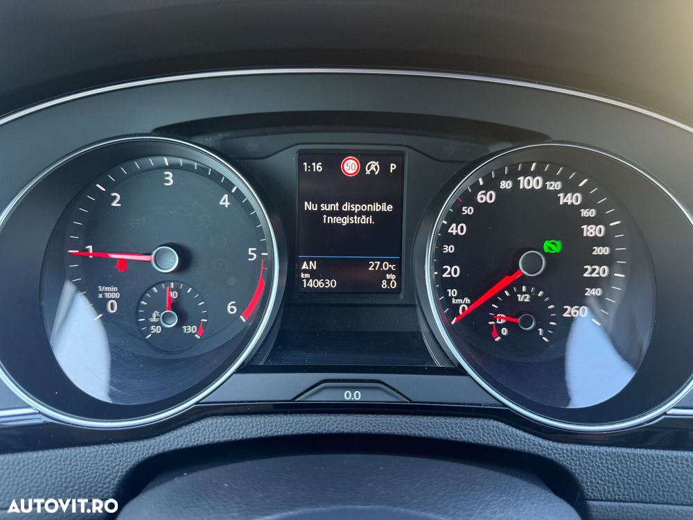 Volkswagen Passat 2.0 TDI DSG (BlueMotion Technology) Comfortline - 33