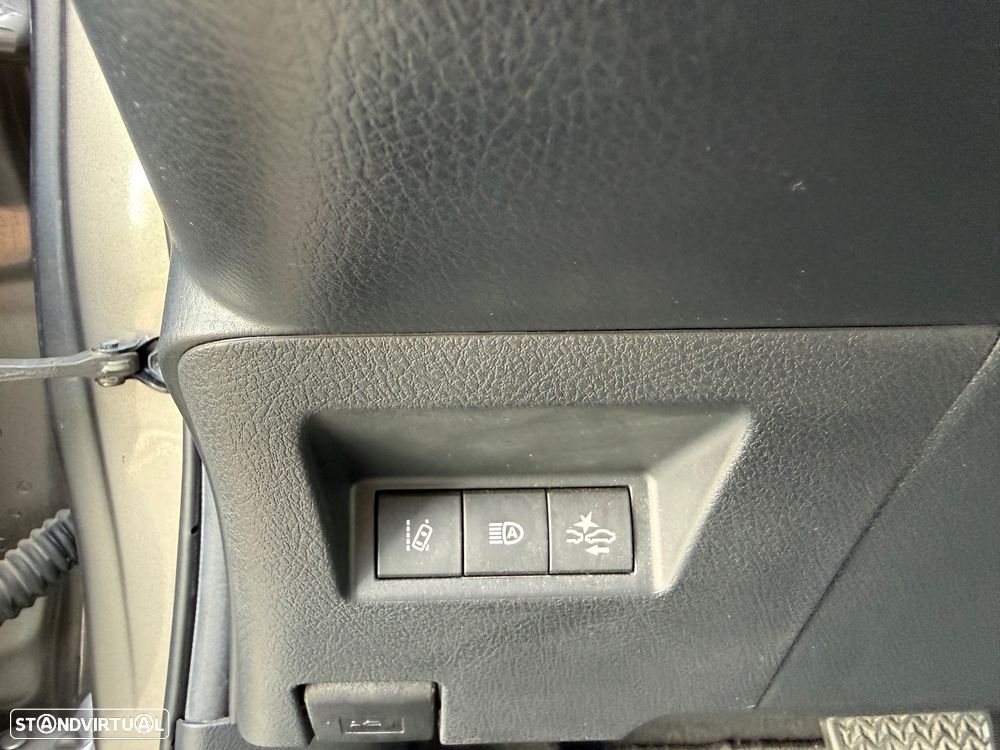 Toyota Yaris 1.5 HSD Comfort+P.Style - 16