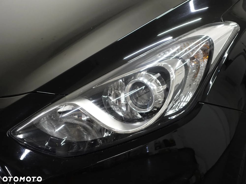 Hyundai i30 1.6 CRDI Passion - 13
