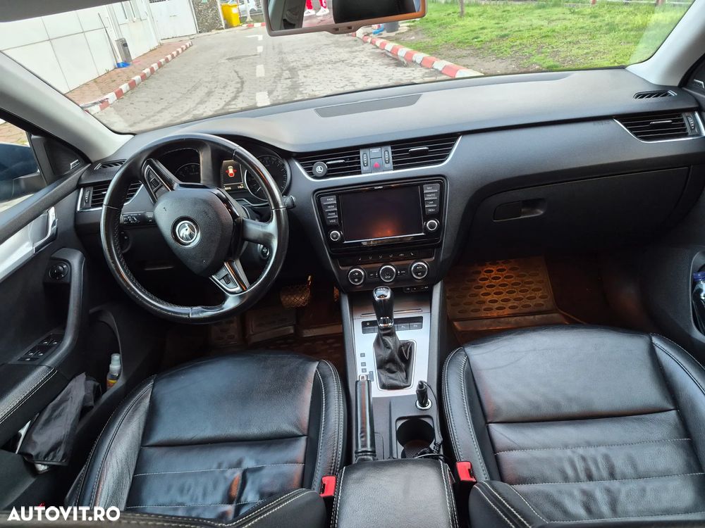 Skoda Octavia 1.6 TDI Green tec DSG Elegance - 8