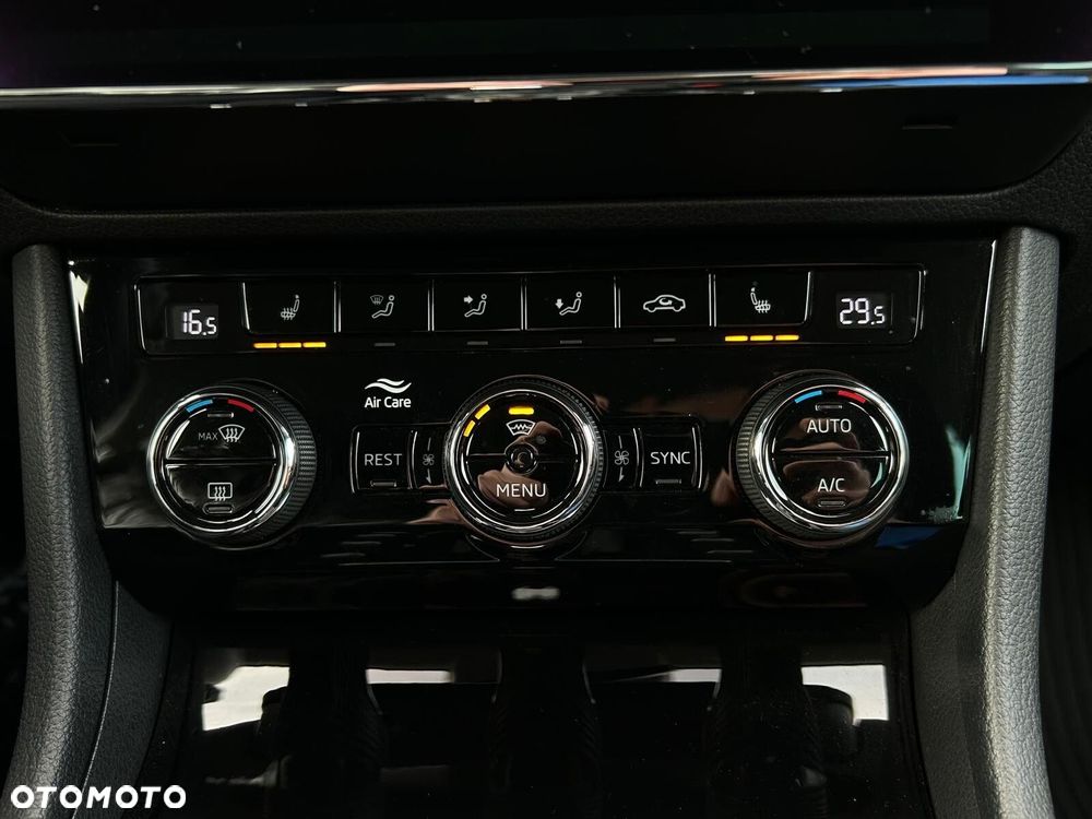 Skoda Superb 1.5 TSI ACT Ambition DSG - 25