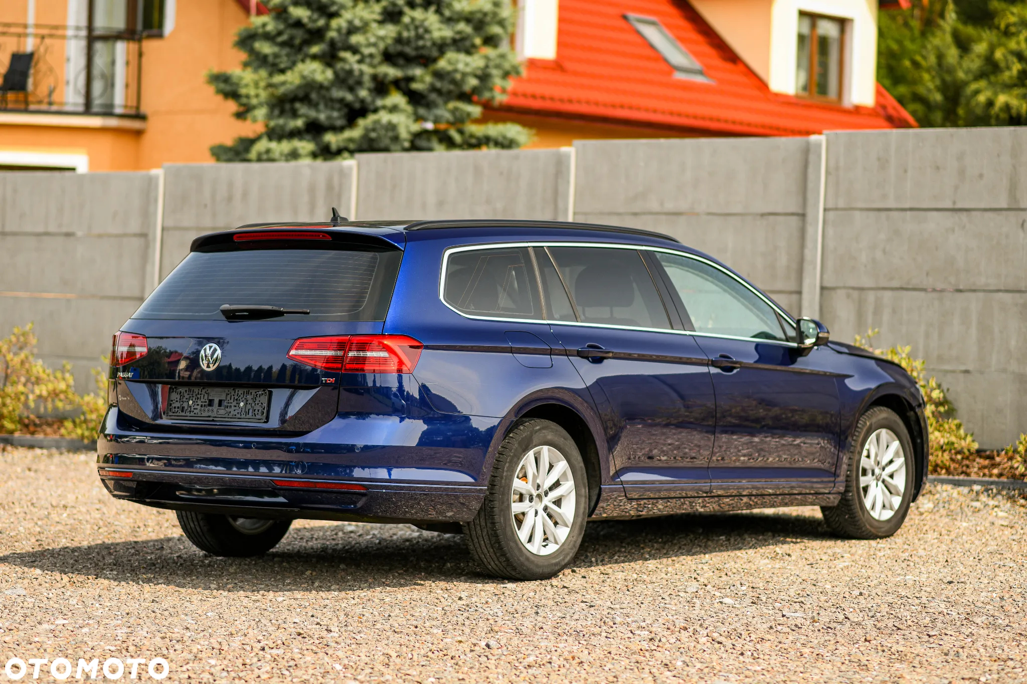 Volkswagen Passat 1.6 TDI BMT Comfortline - 15