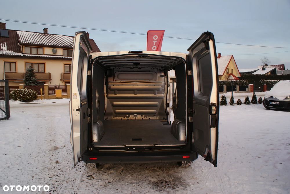 Opel Vivaro - 9