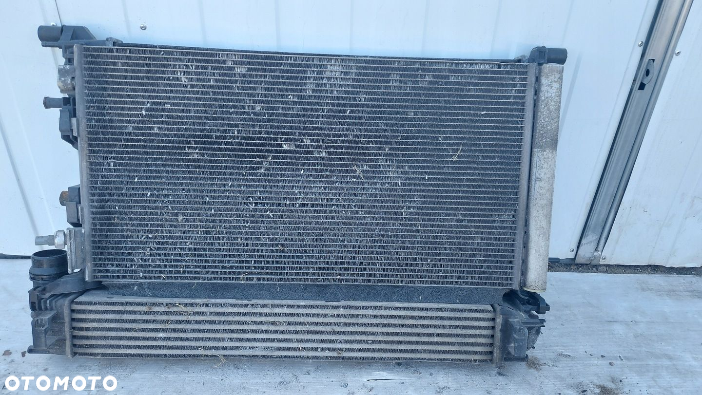 RENAULT MEGANE III 1.5 D CHŁODNICA WODY KLIMATYZACJI INTERCOOLER 214105150R - 2
