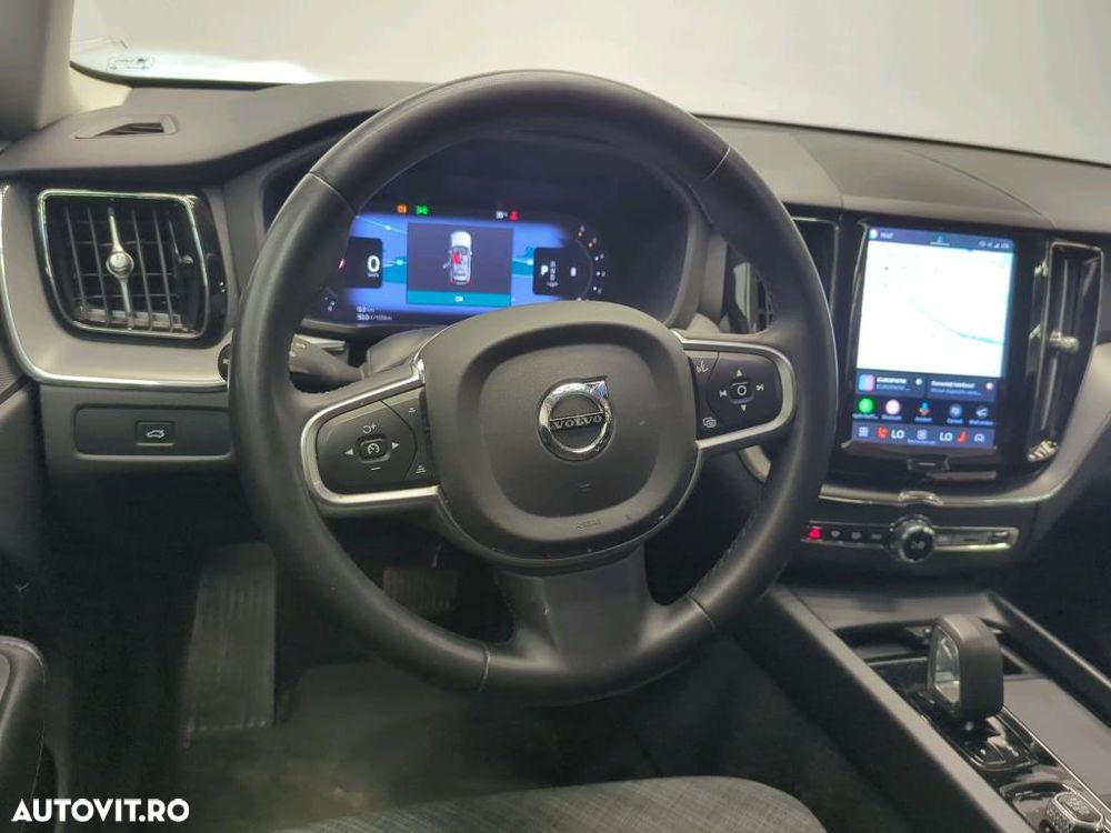 Volvo XC 60 B4 MHEV AT AWD Core - 13