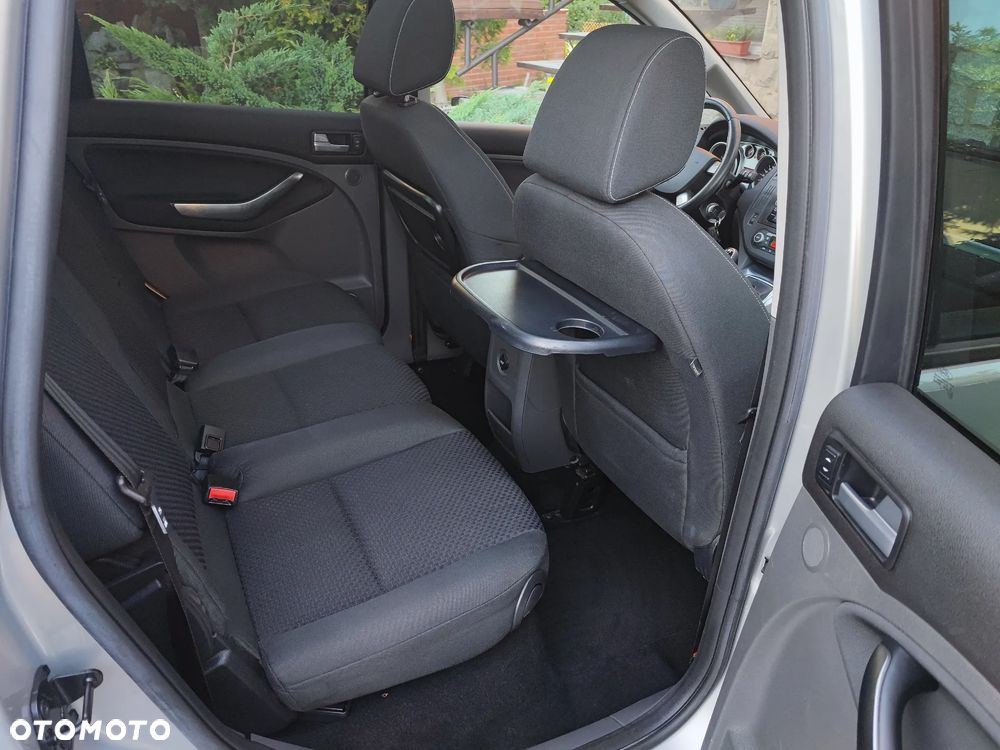 Ford C-MAX 1.8 Titanium - 18