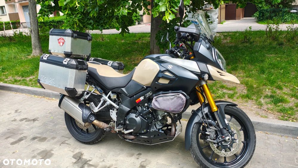 Suzuki V-STROM - 2