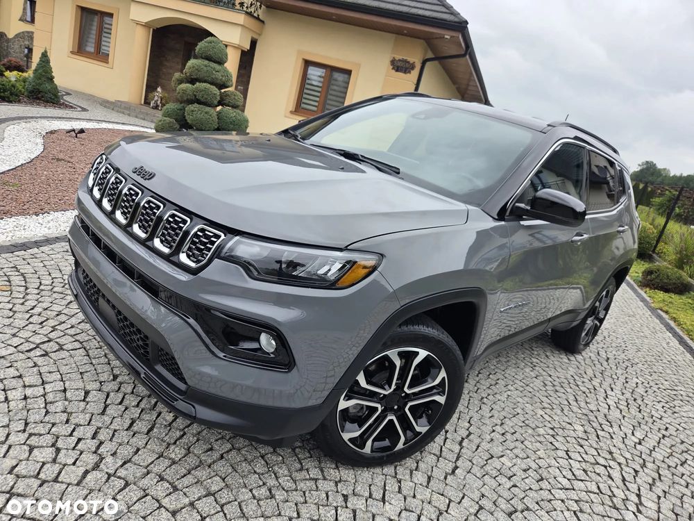 Jeep Compass - 12