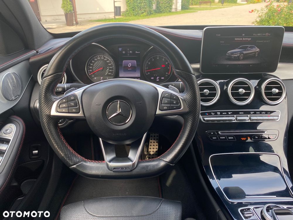 Mercedes-Benz Klasa C AMG 43 4-Matic - 14