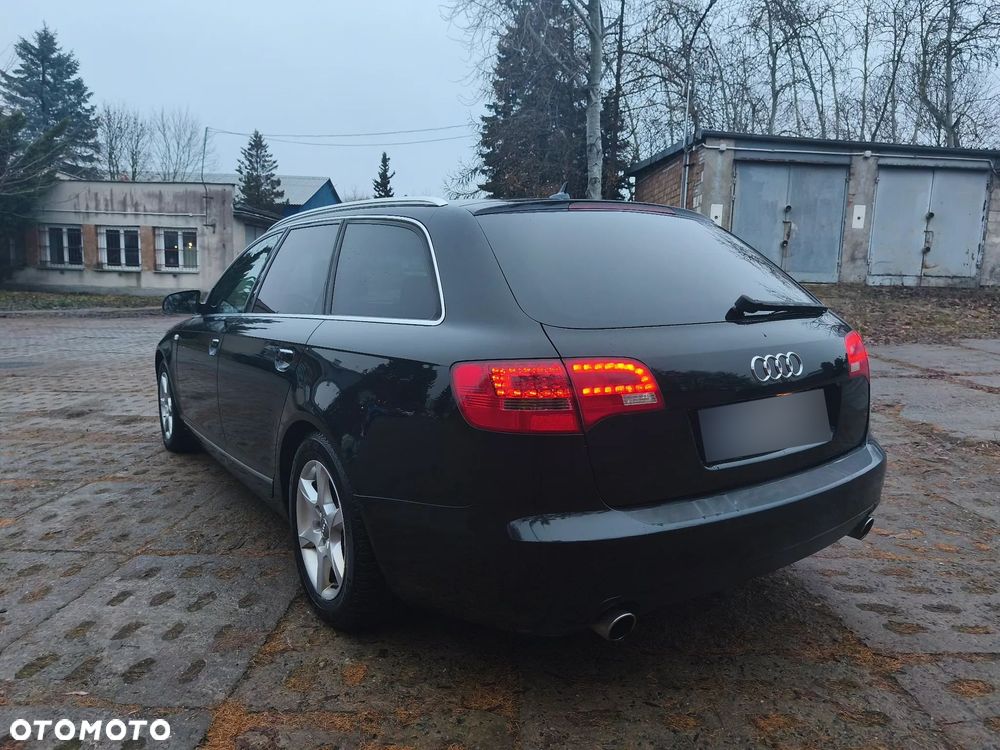 Audi A6 Avant 2.4 - 7