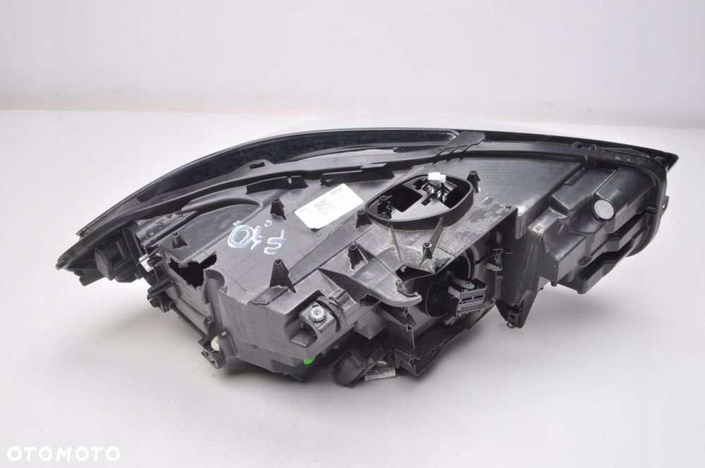 BMW 1 F40 LAMPA LEWA PRZEDNIA LEWY PRZÓD UK 5A1E057 - 7