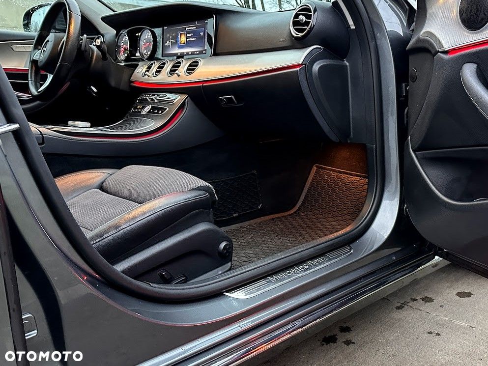 Mercedes-Benz Klasa E 200 9G-TRONIC Avantgarde - 18