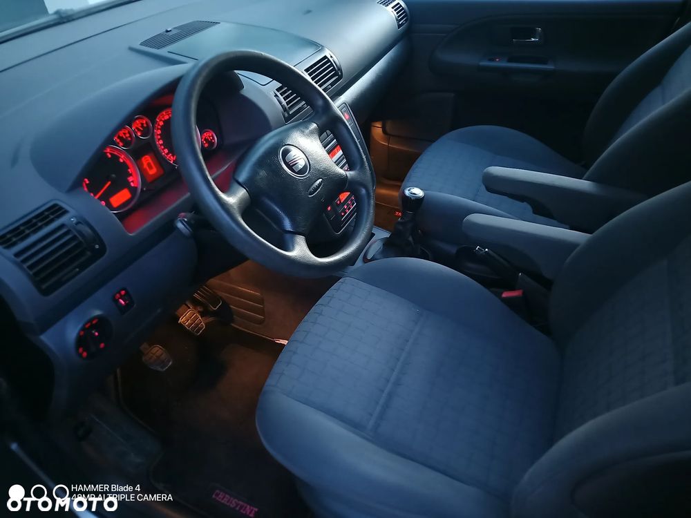 Seat Alhambra 2.0 Reference - 13
