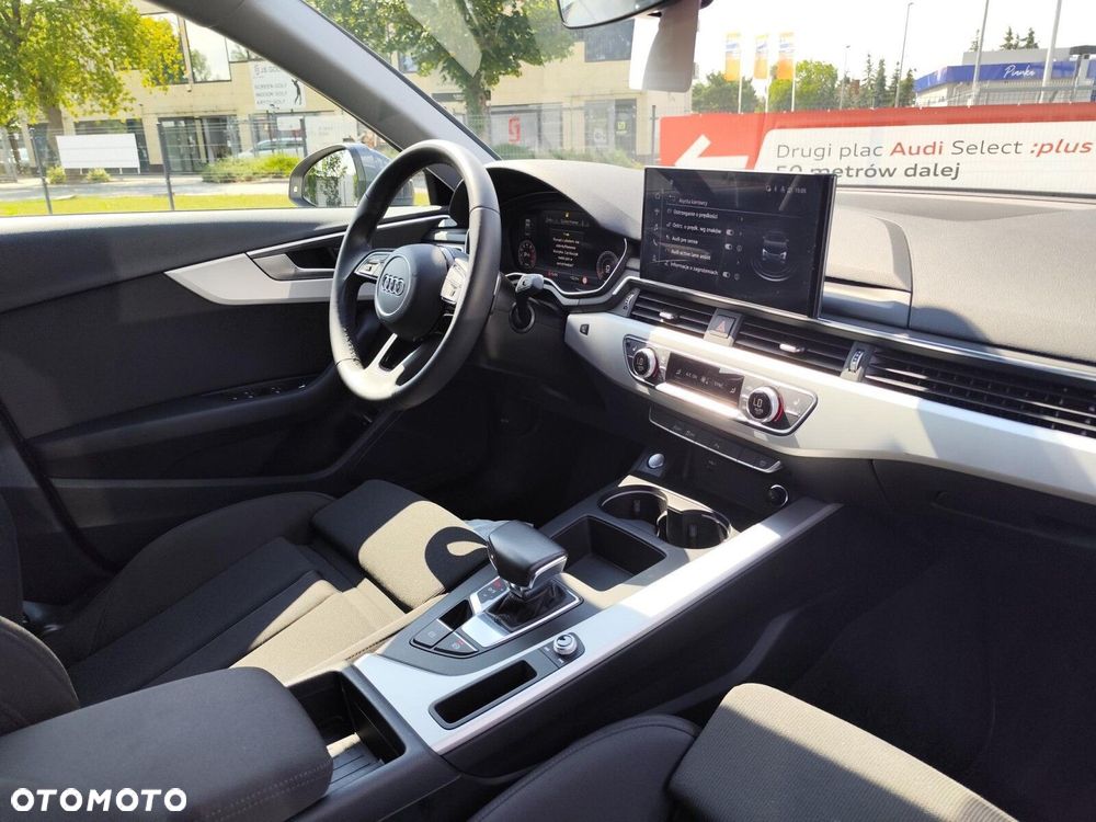 Audi A4 Limousine 35 TFSI mHEV S Line S tronic - 17